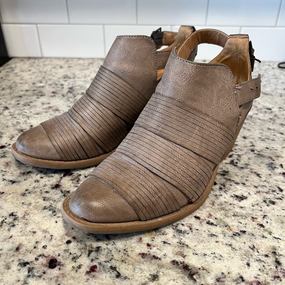 Cupid weathered booties - Picture 2 of 2